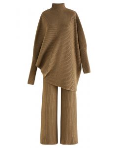 Conjunto asimétrico de suéter y pantalón con manga de murciélago en color caramelo
