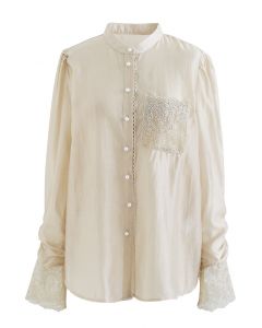 Camisa semitransparente con inserción de malla floral en tostado claro