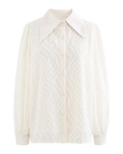 Camisa holgada con textura ondulada elegante en blanco