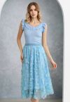 Falda midi de tul de malla con bordado de mariposas en 3D de Loveliness en azul