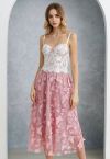 Falda midi de tul de malla con bordado de mariposas en 3D de Loveliness en rosa