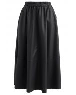 Falda midi de piel sintética con bolsillo lateral en negro