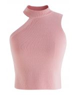 Top corto asimétrico de punto con cuello halter en rosa