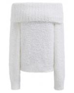Suéter de punto borroso con hombros descubiertos y doblado en blanco