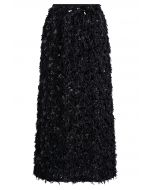 Falda lápiz con lentejuelas y plumas en negro
