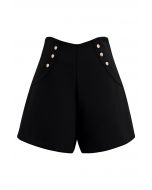 Shorts decorados con botones de cintura alta en negro