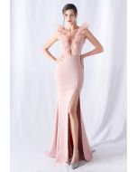 Vestido de sirena de satén con ribete de volantes de organza en rosa