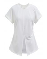 Camiseta con dobladillo dividido y fruncido en blanco