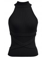 Top de punto halter sin mangas con cinta cruzada en negro