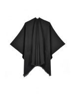 Poncho con dobladillo con flecos y bolsillos suaves Whisper en color negro